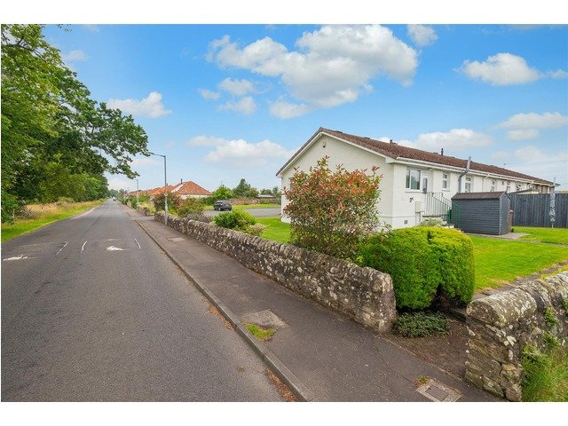 Arran Cottage, 6 Stratheden Court, Cupar